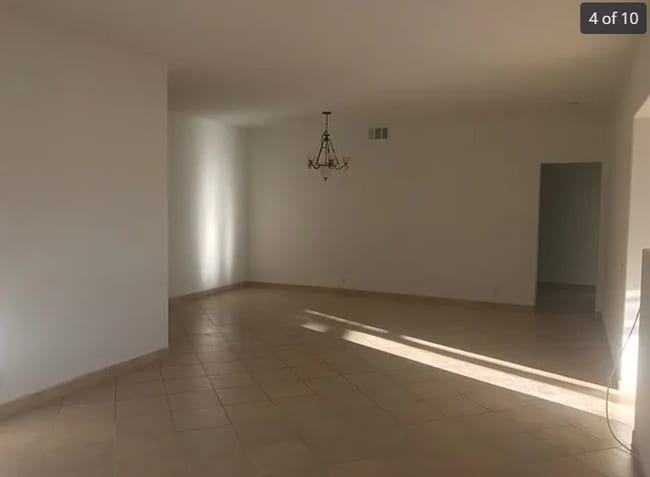 17719 Robusta Dr in Riverside, CA - Building Photo - Building Photo