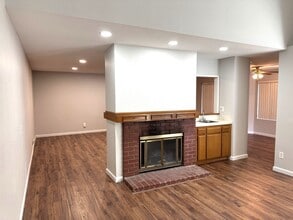 14349 El Contento Ave in Fontana, CA - Building Photo - Building Photo