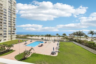 750 N Ocean Blvd in Pompano Beach, FL - Building Photo - Building Photo