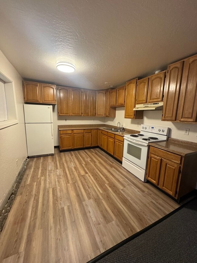 401 N Mumford St in Anchorage, AK - Building Photo - Building Photo