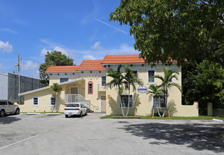 1317 N Dixie Hwy in Fort Lauderdale, FL - Building Photo - Building Photo