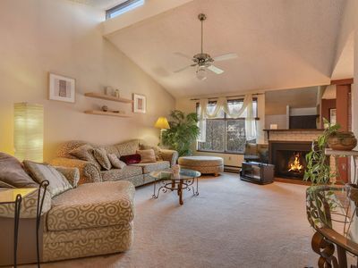 12415 73rd Ln S in Seattle, WA - Building Photo