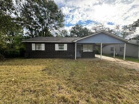 3826 Lampton Ave in Jackson, MS - Building Photo