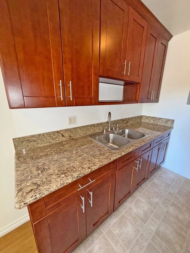 1263 Hayworth Ave, Unit 24 in West Hollywood, CA - Foto de edificio - Building Photo