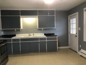 545 Valley View Dr, Unit One Bedroom Apartment in Fontana-on-Geneva Lake, WI - Building Photo - Building Photo