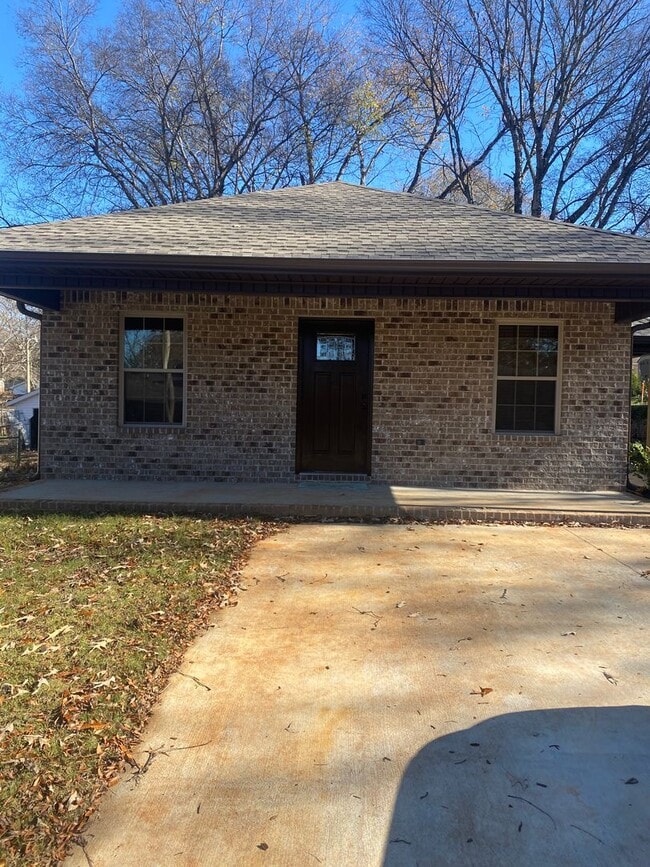 416 N Broadway St in Florence, AL - Building Photo - Building Photo