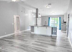 816 Tedder Rd SE in Palm Bay, FL - Building Photo - Building Photo