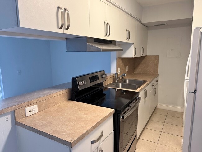 property at 4529 Treehouse Ln