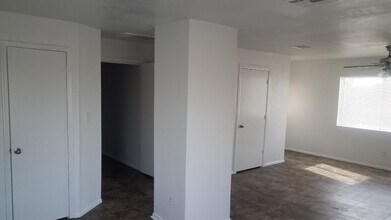 610 E Agua Fria Ln in Avondale, AZ - Building Photo - Building Photo