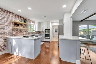 18403 Point Lookout Dr in Houston, TX - Building Photo - Building Photo