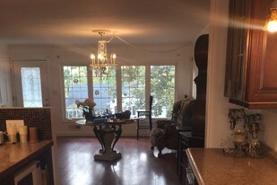 30 Candlewood Dr in Yonkers, NY - Building Photo