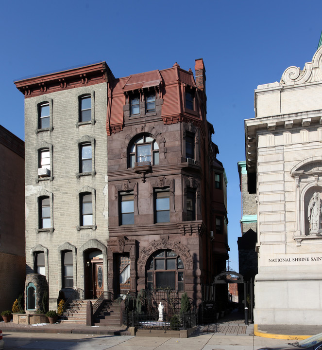 1164 S Broad St in Philadelphia, PA - Foto de edificio