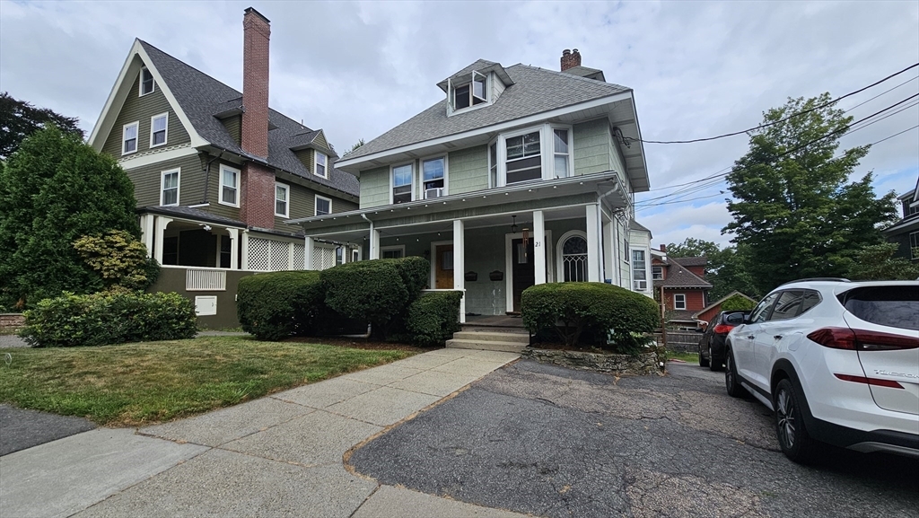 21 Chase St, Unit #B in Newton, MA - Building Photo