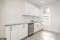 527 E 27th St photo'