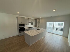 15386 Oasis Sun Wy in Midlothian, VA - Building Photo - Building Photo