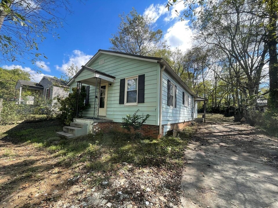1750 Clemmer St NE in Cleveland, TN - Building Photo