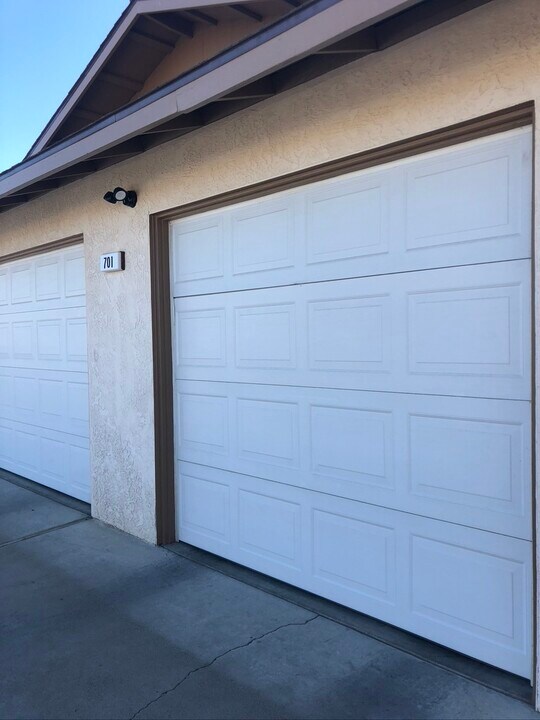 701 Commercial Ave, Unit B in Ridgecrest, CA - Building Photo