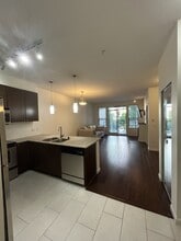 2484 Wilson Ave in Port Coquitlam, BC - Building Photo - Building Photo