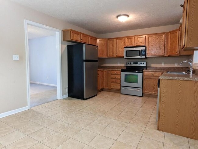 726 Crestwood Cir in Lynchburg, VA - Building Photo - Building Photo