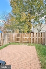 5314 Larochelle Dr in Alexandria, VA - Building Photo - Building Photo