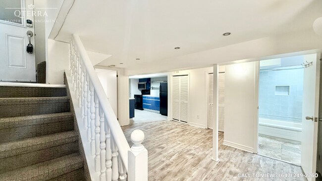 2-2 Rusholme Park Cres in Toronto, ON - Building Photo - Building Photo