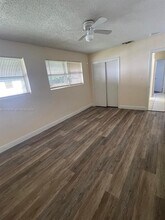 7101 Park St in Hollywood, FL - Building Photo - Building Photo