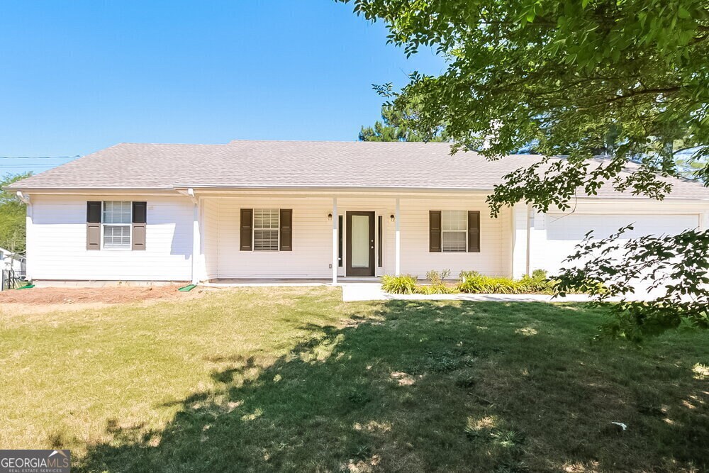 82 Eva Dr in Hampton, GA - Building Photo