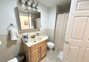 916 Dorchester Ave in Boston, MA - Foto de edificio - Building Photo