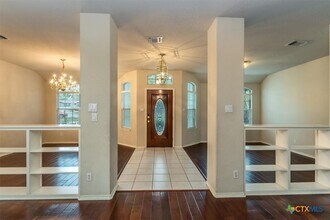 128 Sunflower St in Cibolo, TX - Building Photo - Building Photo