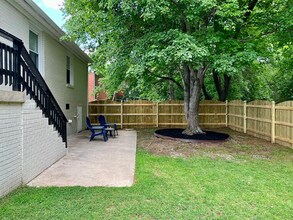 2702 Summit Ave in Greensboro, NC - Building Photo - Building Photo