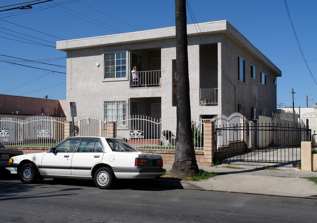 1231 S Myrtle Ave in Inglewood, CA - Building Photo - Building Photo