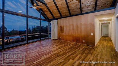 81 Loma Rd in San Carlos, CA - Building Photo - Building Photo