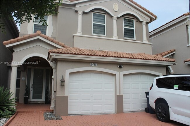 8415 NW 108th Pl in Doral, FL - Building Photo - Building Photo
