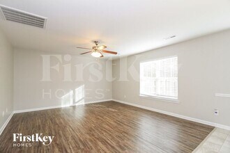 5479 Misty Hill Cir in Clemmons, NC - Building Photo - Building Photo
