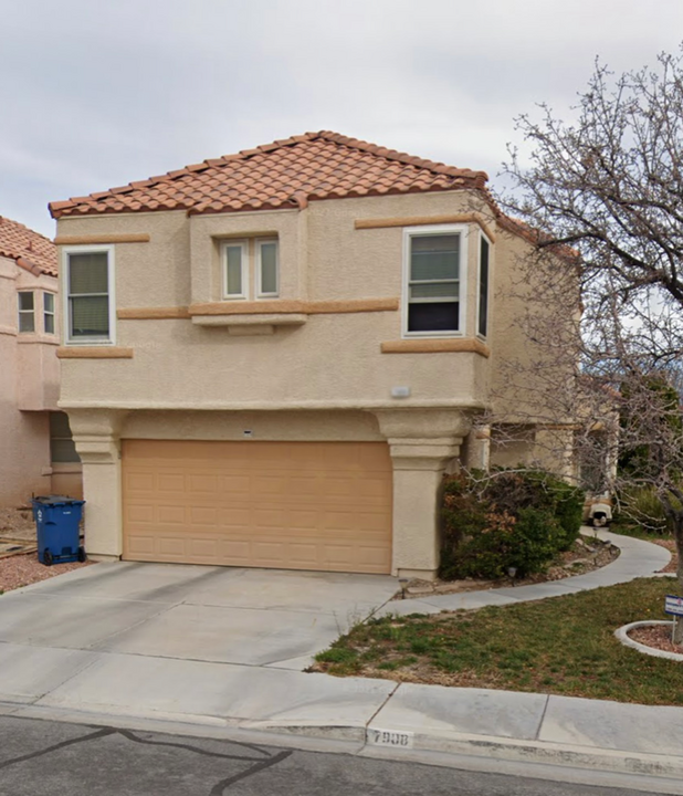 7908 Mt Shasta Cir in Las Vegas, NV - Building Photo