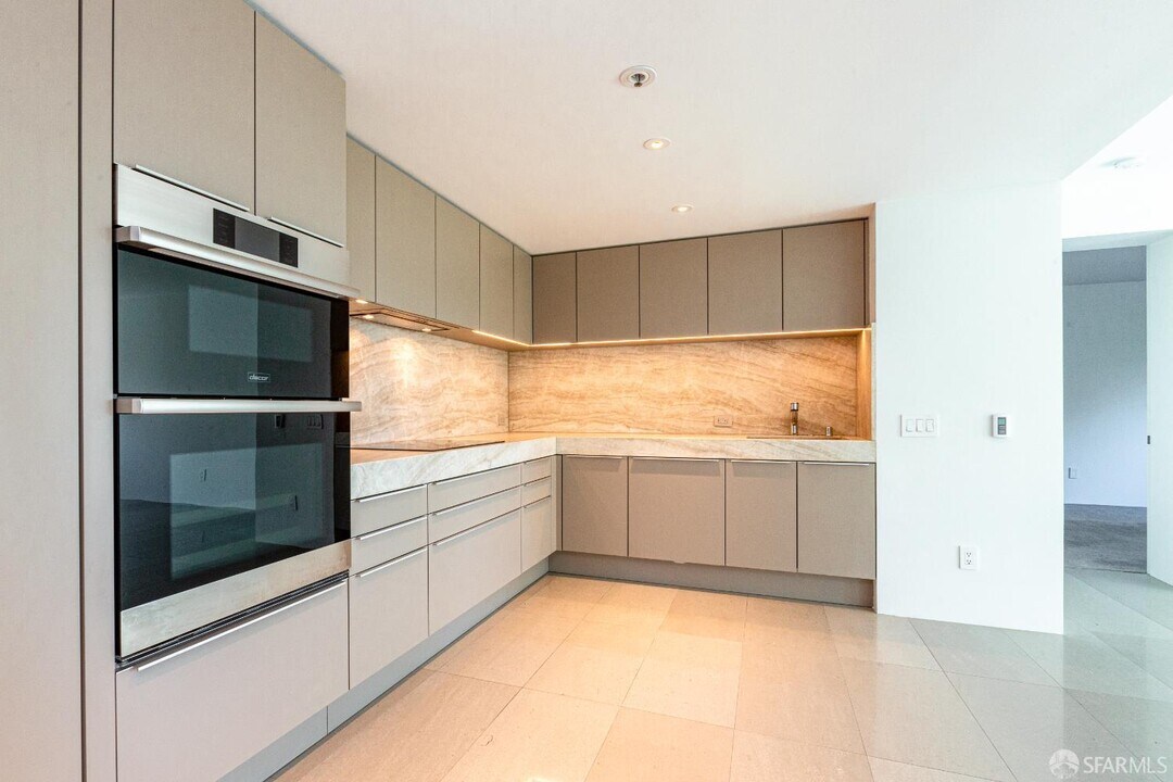 1388 Gough St in San Francisco, CA - Building Photo