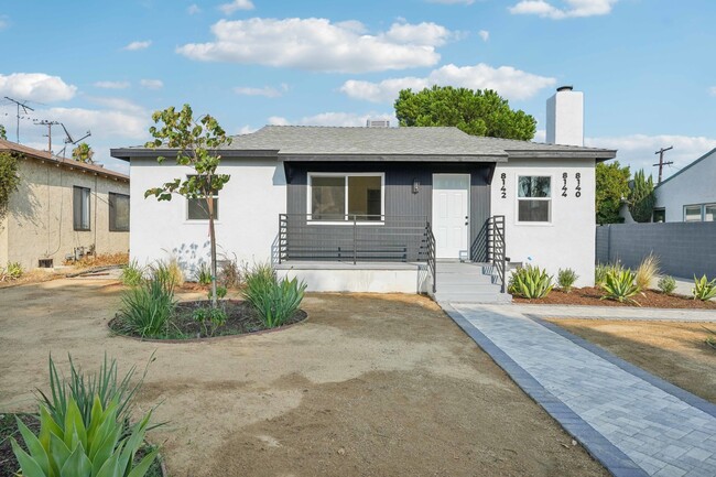 8142 Irvine Ave in North Hollywood, CA - Building Photo - Building Photo