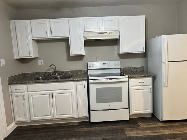 property at 1695 Ellen Ave