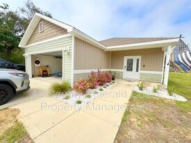 282 Magnolia St in Niceville, FL - Building Photo