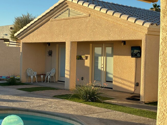 property at 2381 Daytona Ave