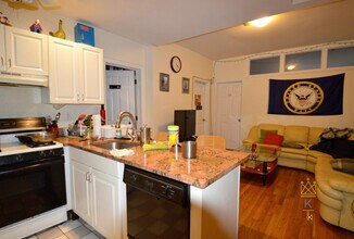 322 St Paul St in Brookline, MA - Building Photo - Building Photo