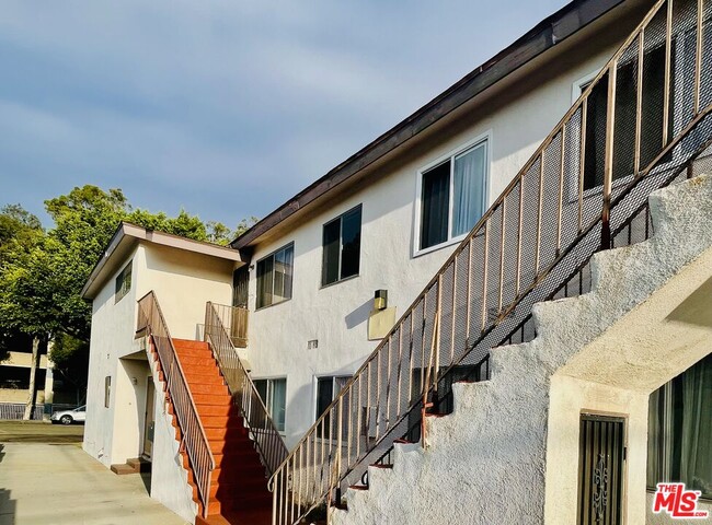 12210 Birch Ave in Hawthorne, CA - Building Photo - Building Photo