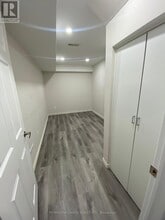 142 Maguire Rd in Newmarket, ON - Building Photo - Building Photo