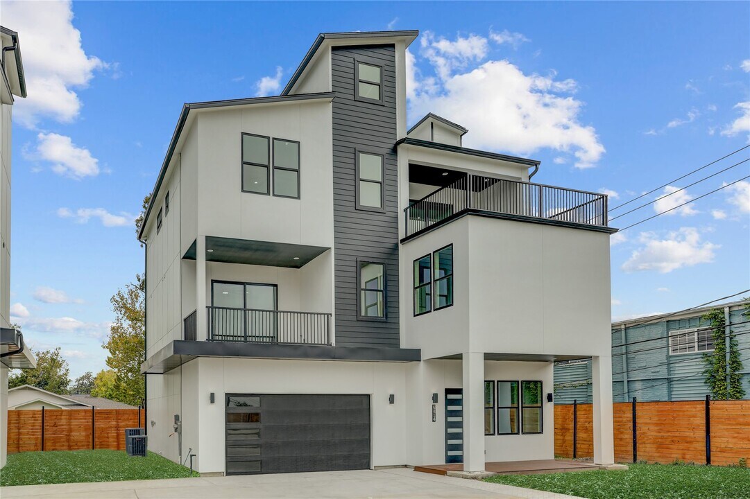 6814 Hartland St in Houston, TX - Building Photo