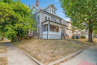 62 Frambes Ave in Columbus, OH - Building Photo - Building Photo