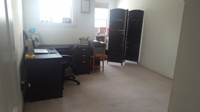 73 Rockrose Dr in East Greenbush, NY - Building Photo - Building Photo