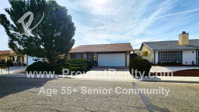 15801 Cedarwood Pl in Victorville, CA - Building Photo - Building Photo