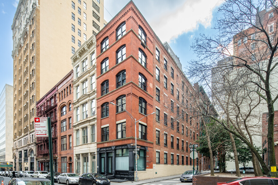 77 White St in New York, NY - Building Photo