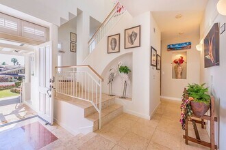 542 Ahina St in Honolulu, HI - Building Photo - Building Photo