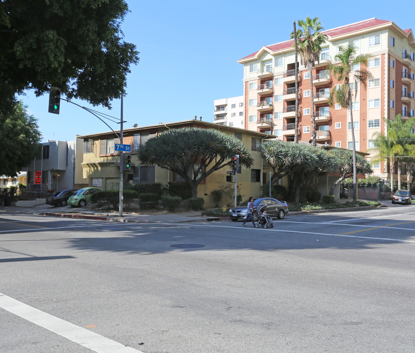 3410 W 7th St in Los Angeles, CA - Building Photo